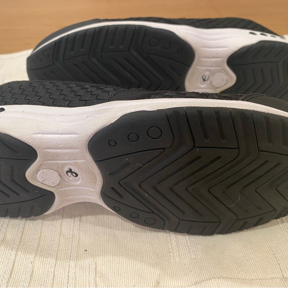 Easy Spirit Twist Slip On Sneakers - Picture 6 of 9